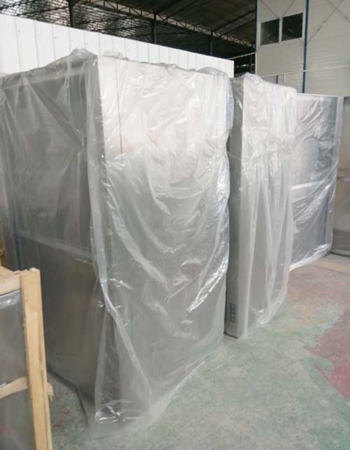 手動升降傳遞窗經濟實惠,不銹鋼電動升降傳遞窗更顯檔次,使用方便。 手動升降傳遞窗經濟實惠,不銹鋼電動升降傳遞窗更顯檔次,使用方便。